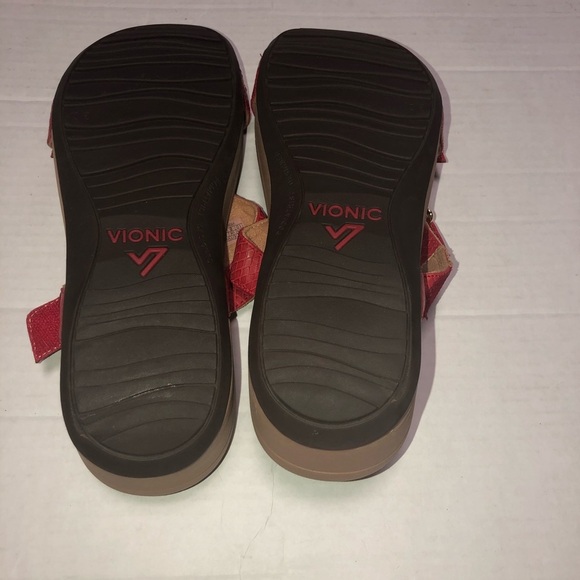 Vionic Ellie red Adjustable Platform Sandals 10 - Picture 4 of 5